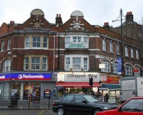 The Broadway Guest House in Southall