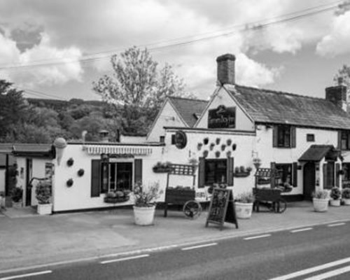 The Farmers Boy Inn Guest House in Gloucester Longhope