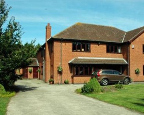 The Farmhouse Bed and Breakfast in Rawcliff Bridge, Goole