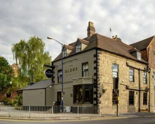 The Globe in Warwick