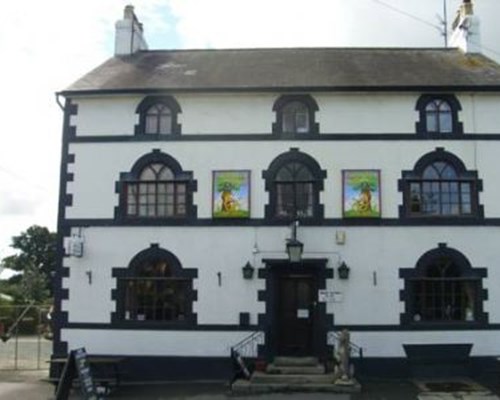 The Golden Lion Hotel in Llanymynech, Llandysilio