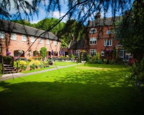 The Manor Guest house in Cheadle
