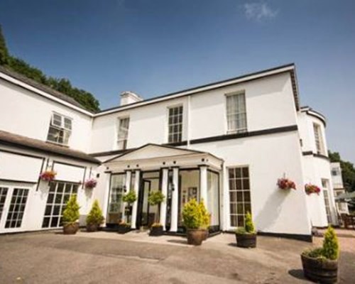 The Manor Hotel in Crickhowell, Powys