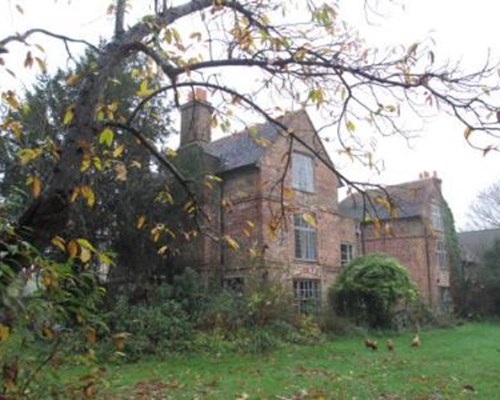 The Old Manor House Bed and Breakfast in Shepperton