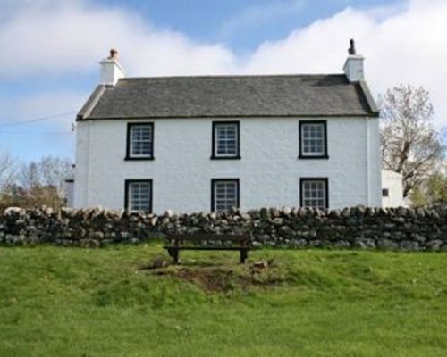 Tigh Cilmartin in Staffin