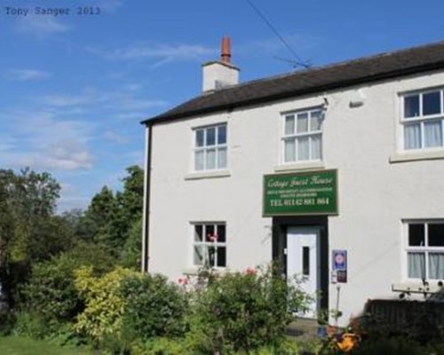 Wortley Cottage Guest House in Wortley 