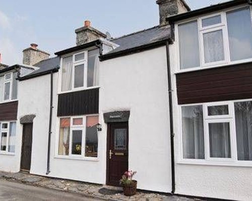 Brynardd Cottage in Capel Garmon