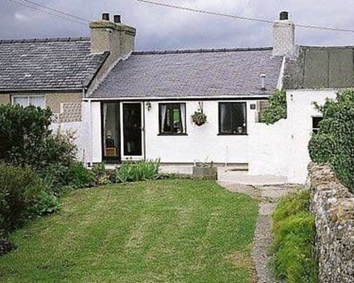Bwthyn in Moelfre Anglesey