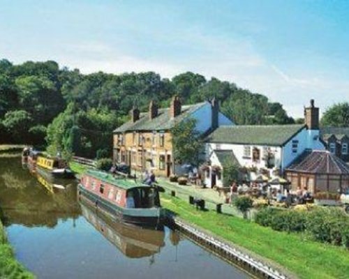 Caldon Canal Cottage in Denford