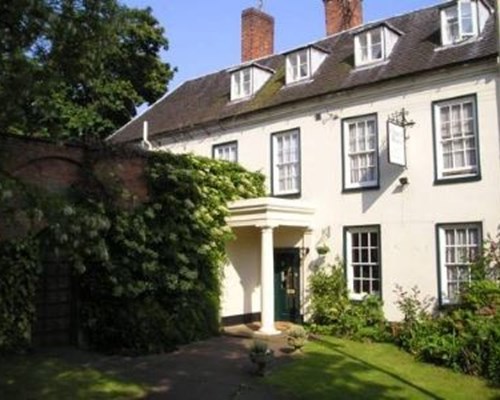 Chapel House in Atherstone