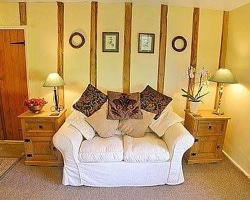 Field Cottage in Pennant