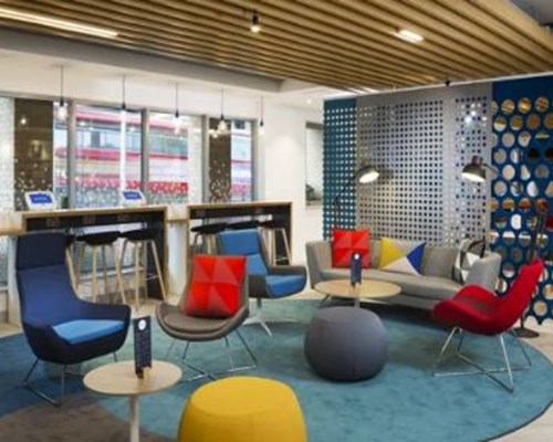 Holiday Inn Express Park Royal in London