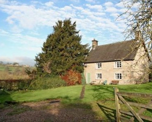 Knaveholme Cottage in Snelston