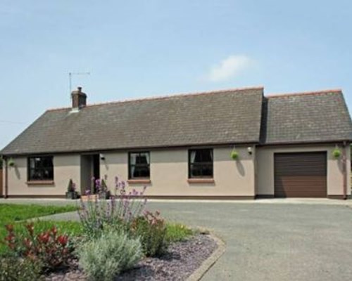 Llys Yr Onnen in Clarbeston Road
