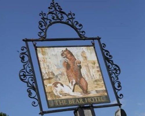Macdonald Bear Hotel in Woodstock