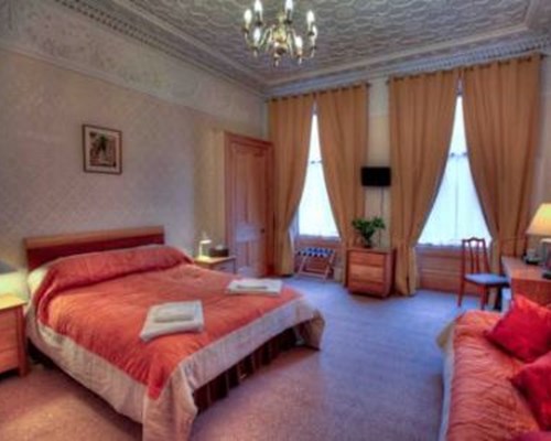 Mingalar Guest House in Edinburgh