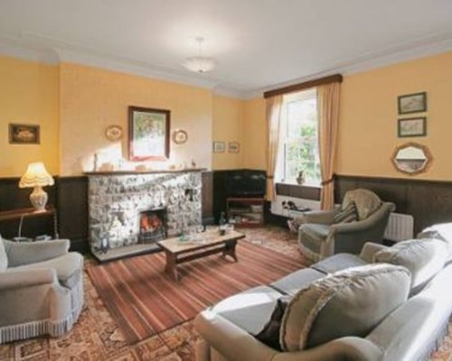 Shaw House in Alton