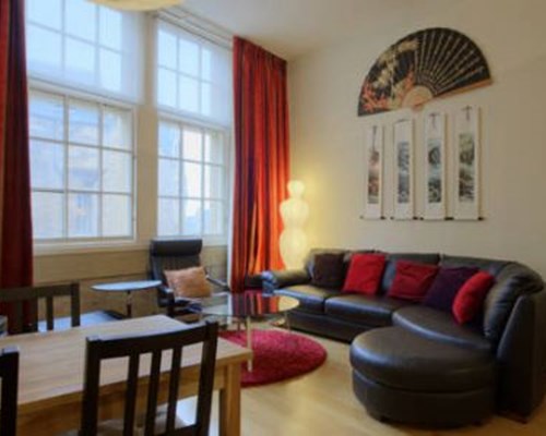 Silver Lining - Mile Apartments in Edinburgh