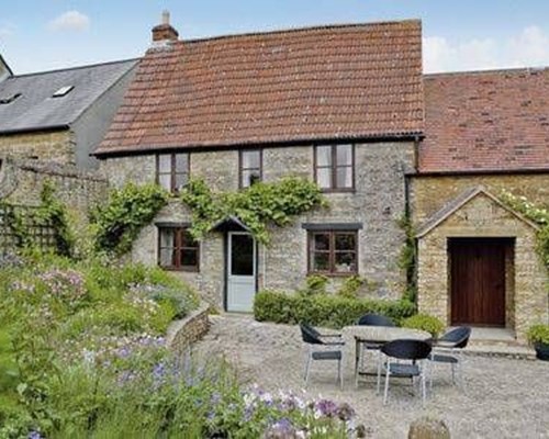 Smokeacre Farm Cottage in Yeovil Marsh