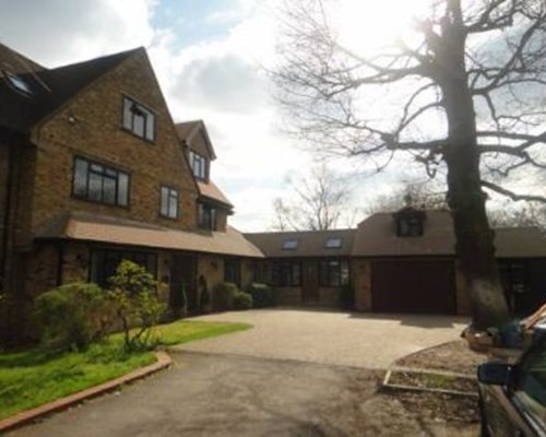 The Oaks Guest House in London
