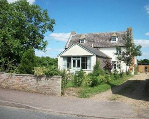 The Walnuts Country House in West Row, Mildenhall