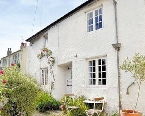 Tilly Cottage in Noss Mayo