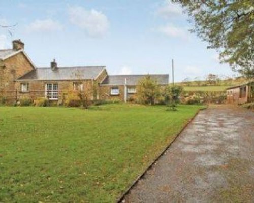 Ty Maen Cottage in Llangynwyd