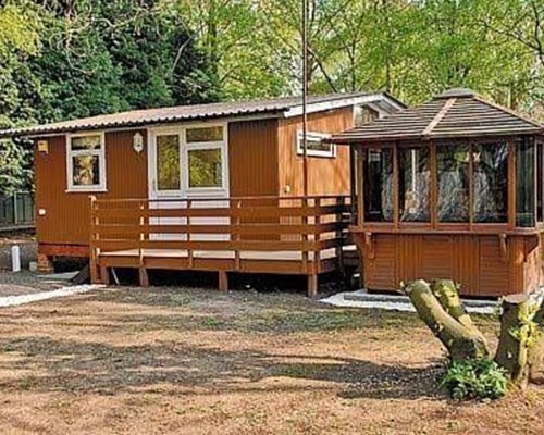 Woodpecker Lodge in Watlington